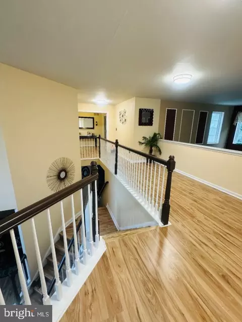 Entry Way - 4 Walnut Ct, Bear, DE 19701 photo 6 of 9