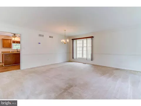 29 Deasy Dr, Newark, DE 19702 photo 5