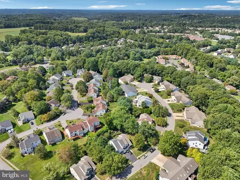 View/Area - 19 Eynon Ct, Hockessin, DE 19707 photo 4 of 13