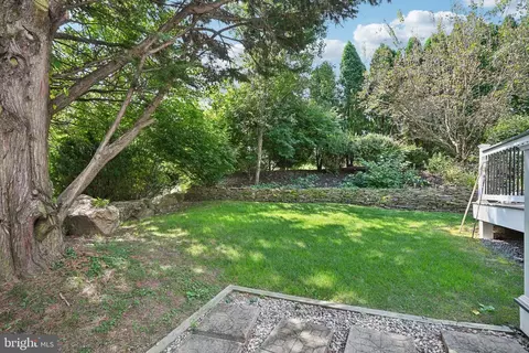 Exterior - 19 Eynon Ct, Hockessin, DE 19707 photo 7 of 14