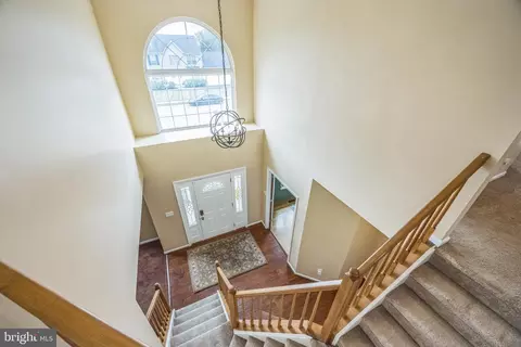 Entry Way - 10 Winding Rd, Newark, DE 19702 photo 1 of 2