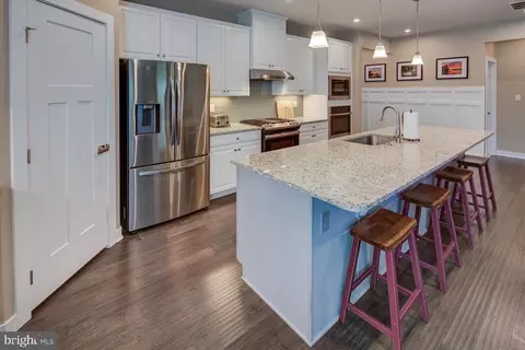 Kitchen - 944 Robinson Rd, Townsend, DE 19734 photo 2 of 2