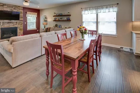 Dining - 944 Robinson Rd, Townsend, DE 19734 photo 2 of 2