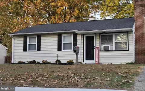 10 Chelwynne Rd, New Castle, DE 19720