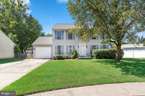 4 Chambly Ct, Newark, DE 19702