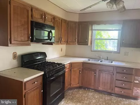 Kitchen - 201 Fields Ter, Middletown, DE 19709 photo 1 of 1