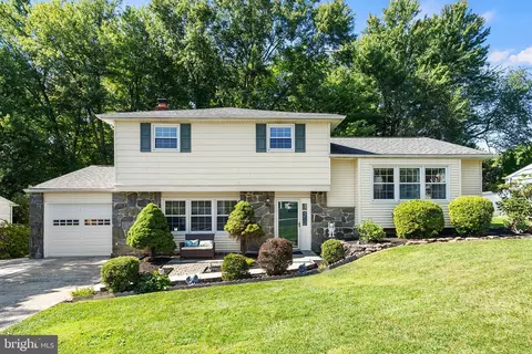 34 Ramblewood Dr, Wilmington, DE 19810