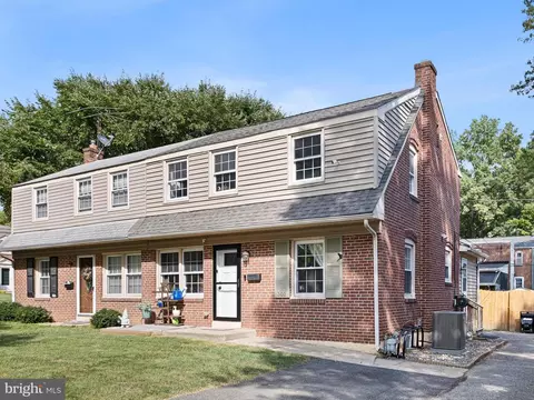 302 Tindall Rd, Wilmington, DE 19805