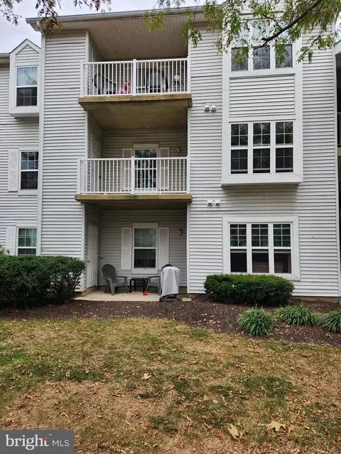 417 Ashton Ln, New Castle, DE 19720