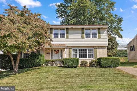 2152 Lori Dr, Wilmington, DE 19808