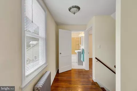 Entry Way - 2 Poplar Ave, Newark, DE 19711 photo 6 of 7