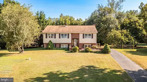 11 White Oak Dr, Middletown, DE 19709