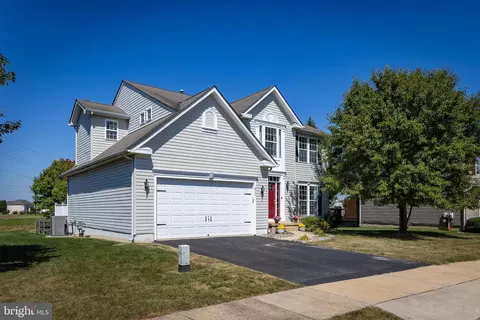 211 Alloway Pl, Townsend, DE 19734