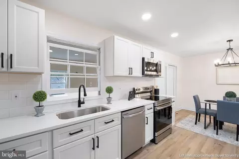 Kitchen - 114 Rolling Dr, Newark, DE 19713 photo 1 of 1
