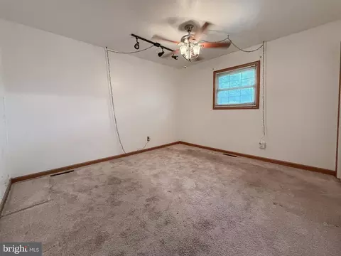 Bedroom - 205 Nathaniel Rd, Newark, DE 19713 photo 2 of 4