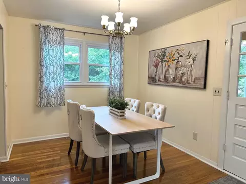 Dining - 80 Springlake Dr, Newark, DE 19711 photo 2 of 2