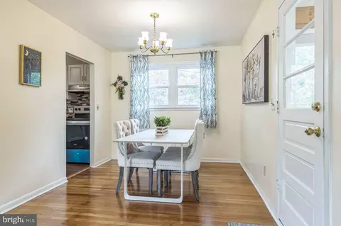 Dining - 80 Springlake Dr, Newark, DE 19711 photo 1 of 2