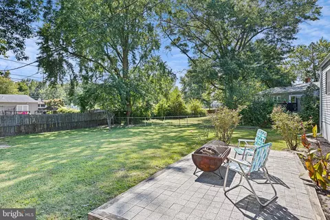 Exterior - 302 Durso Dr, Newark, DE 19711 photo 4 of 6