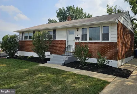 4 Radcliffe Ct, Wilmington, DE 19804