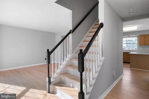 Entry Way - 402 Suwannee Ct, Bear, DE 19701 photo 1 of 5