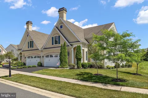 271 Carlow Dr, Wilmington, DE 19808