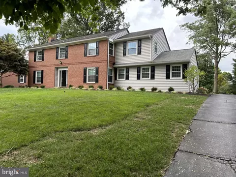 526 Rothbury Rd, Wilmington, DE 19803