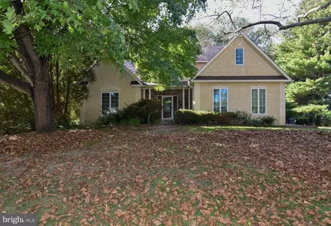 54 Hidden Valley Dr, Newark, DE 19711
