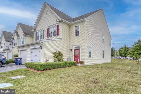953 Lansdowne Rd, Middletown, DE 19709 photo 2