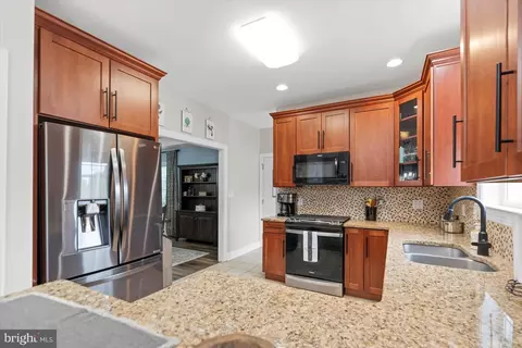 Kitchen - 64 Richards Ln, Newark, DE 19711 photo 3 of 3