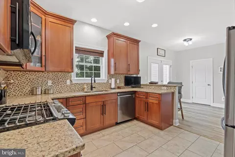 Kitchen - 64 Richards Ln, Newark, DE 19711 photo 1 of 3