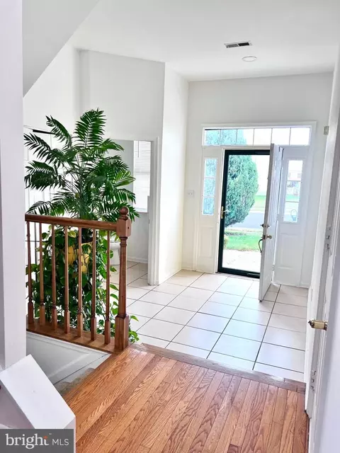 Entry Way - 137 N Katrin Cir, New Castle, DE 19720 photo 1 of 2