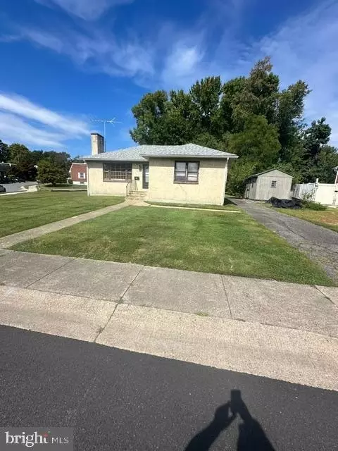 25 Palace Ave, Claymont, DE 19703