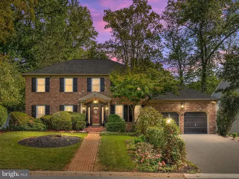 23 Vining Ln, Wilmington, DE 19807