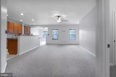 Living - 403 Caledonia Way, Townsend, DE 19734 photo 6 of 6