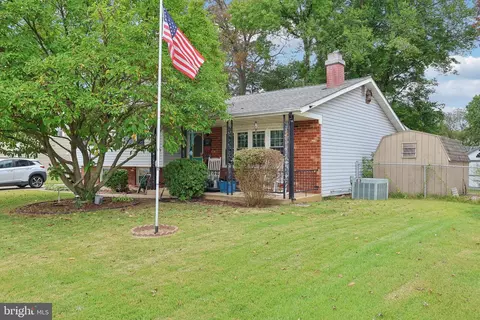 11 Scottfield Dr, Newark, DE 19713 photo 2