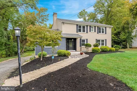 200 Rothwell Dr, Wilmington, DE 19804