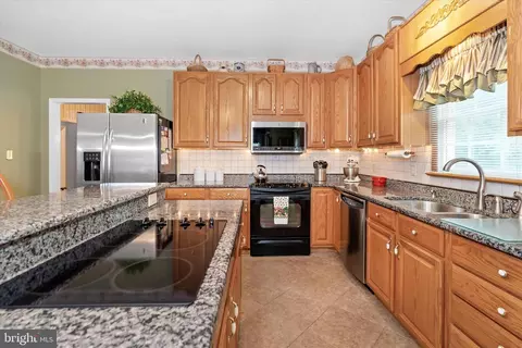 Kitchen - 134 Brittany Way, Bear, DE 19701 photo 6 of 6