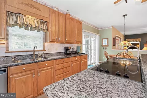 Kitchen - 134 Brittany Way, Bear, DE 19701 photo 5 of 6