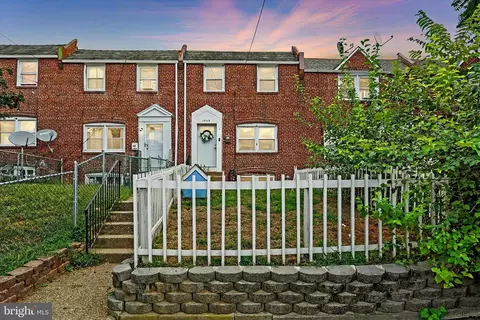 1949 Lakeview Rd, Wilmington, DE 19805