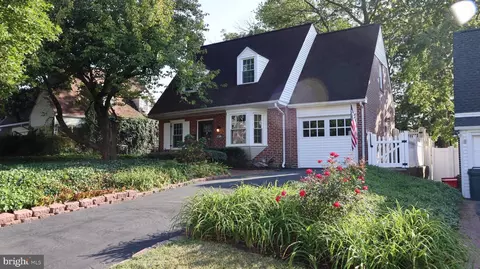 28 N Stuyvesant Dr, Wilmington, DE 19809