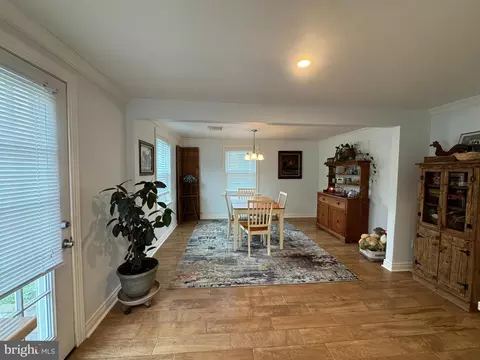 Dining - 570 Chestnut St, Townsend, DE 19734 photo 2 of 2