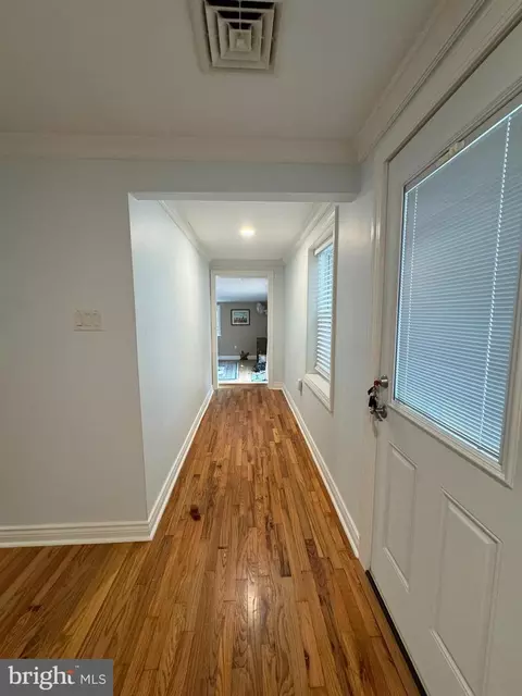 Entry Way - 570 Chestnut St, Townsend, DE 19734 photo 5 of 6