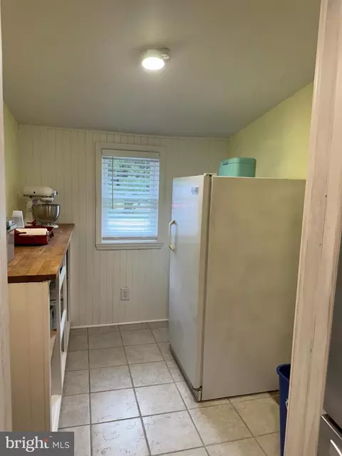 Kitchen - 570 Chestnut St, Townsend, DE 19734 photo 6 of 6