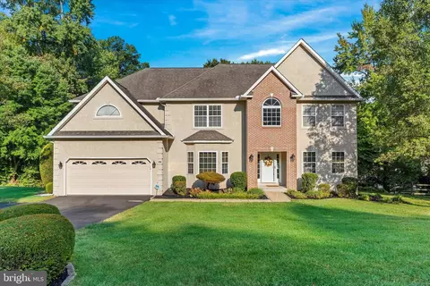 106 Miners Ln, Newark, DE 19713