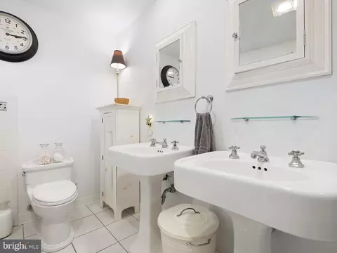Bath - 11 Christopher Ct, Claymont, DE 19703 photo 3 of 3