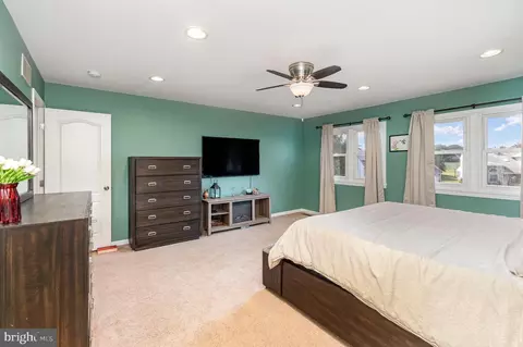 127 Nursery Dr, Bear, DE 19701 photo 24