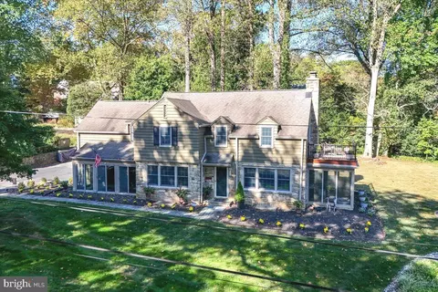 1515 Woodsdale Rd, Wilmington, DE 19809
