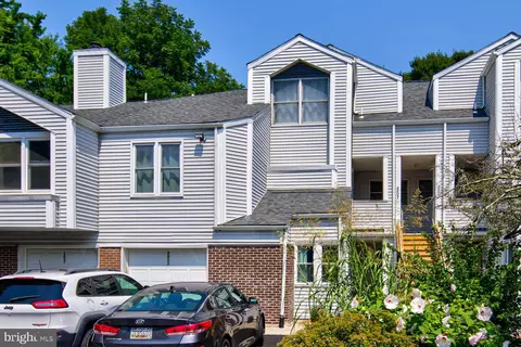 2803 Creekside Dr #83, Newark, DE 19711