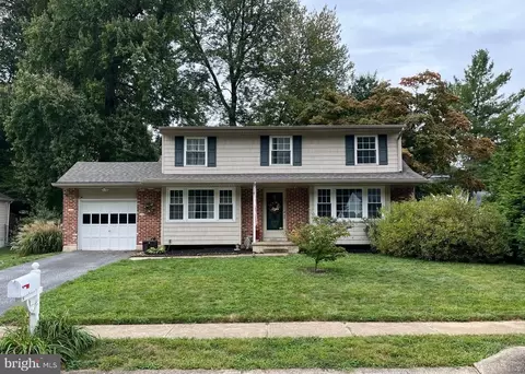 16 Sturbridge Dr, Wilmington, DE 19810