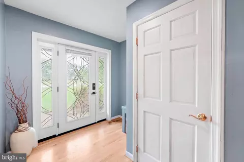 Entry Way - 12 Moores Dr, Bear, DE 19701 photo 1 of 8
